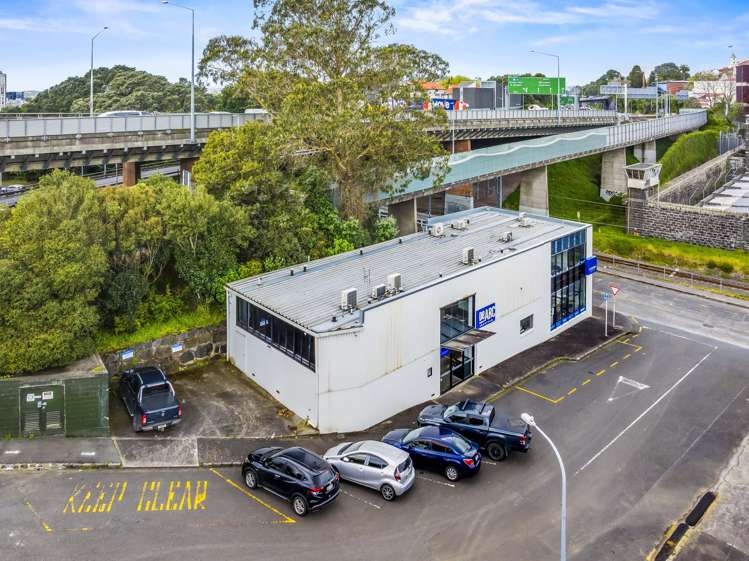 10 Severn Street Grafton_11