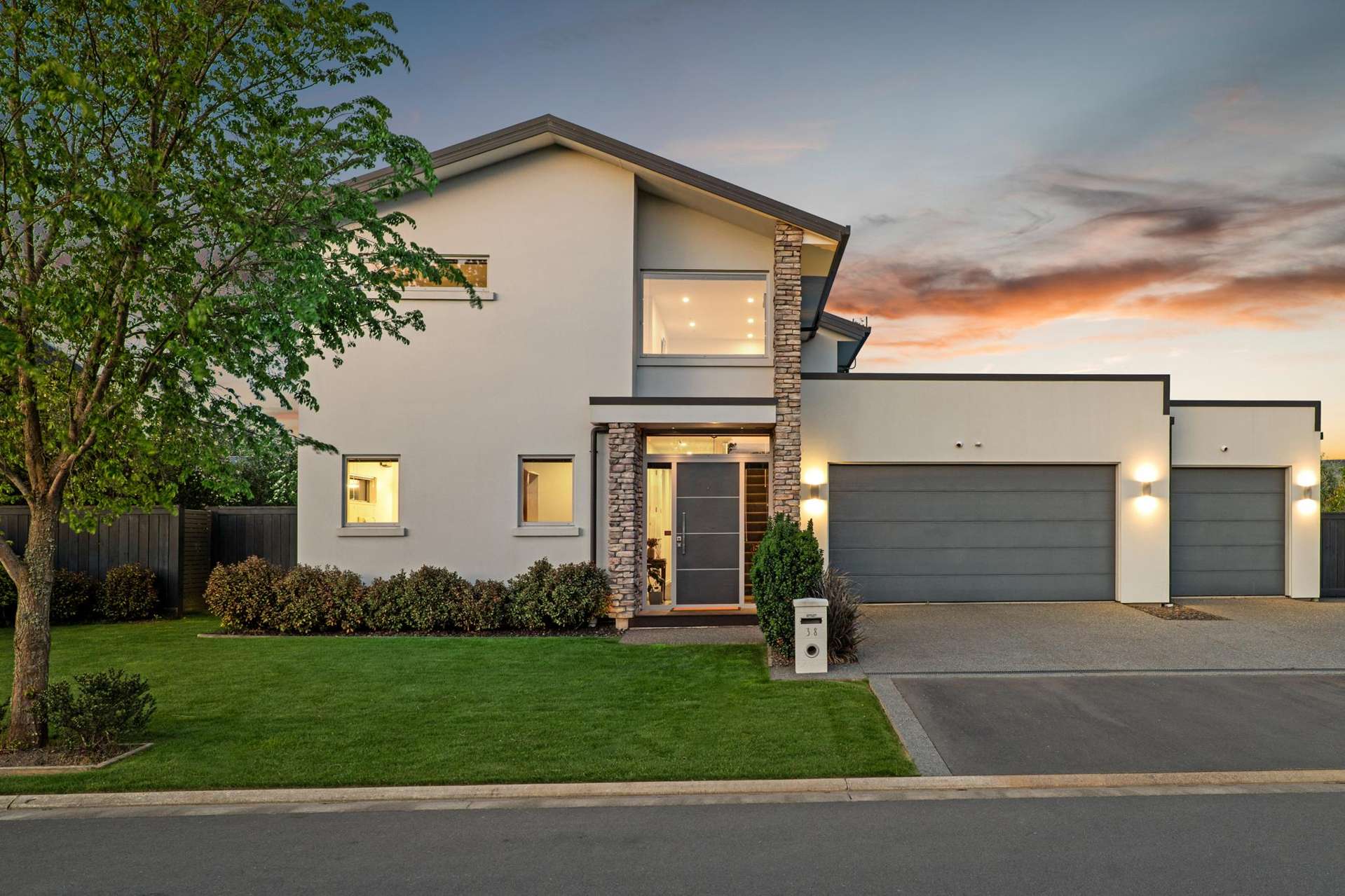 38 Carnaveron Drive Lincoln_0