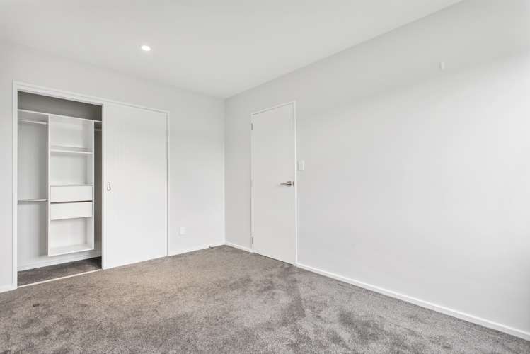 54 Bordeaux Parade Te Atatu South_20