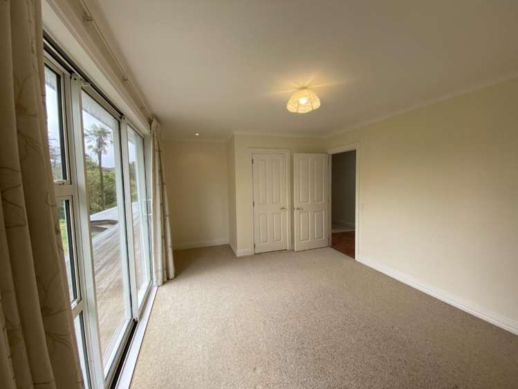 525 Muritai Road (House) 10600_14
