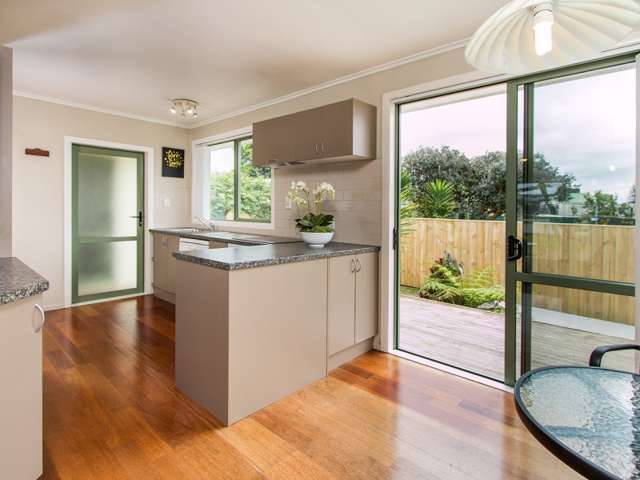 17 Stokes Avenue Te Atatu Peninsula_4