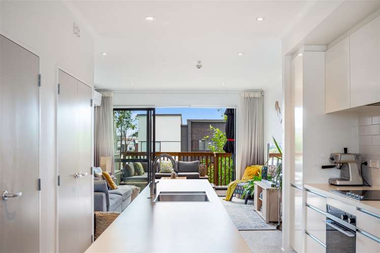 4 Torea Tai Road Hobsonville_5