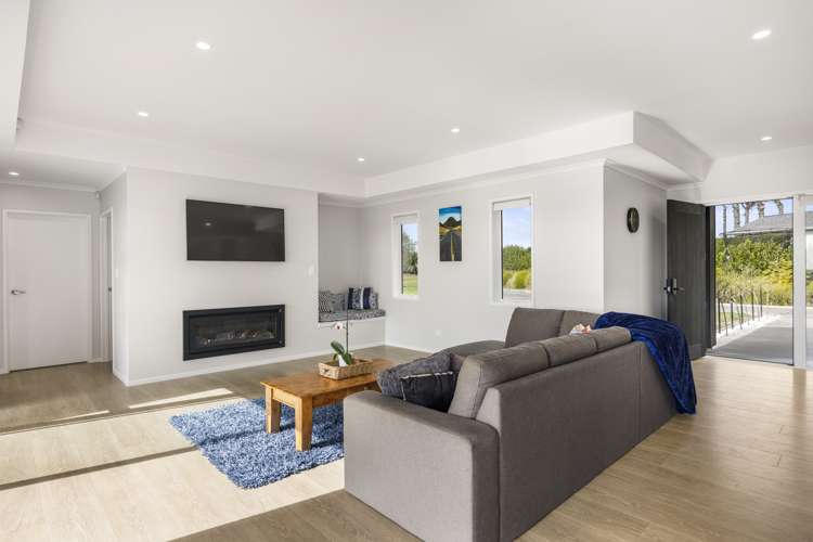 22 Irwin Road Kingseat_10