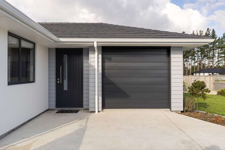 11 Rayner Lane Marton_10