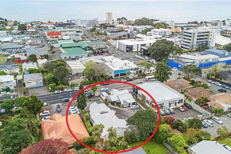 139 Powderham Street New Plymouth Central_23