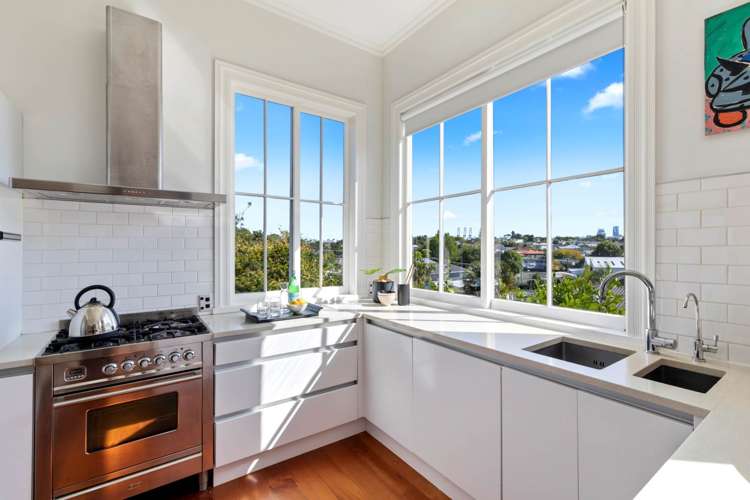 43 Mozeley Avenue Devonport_13