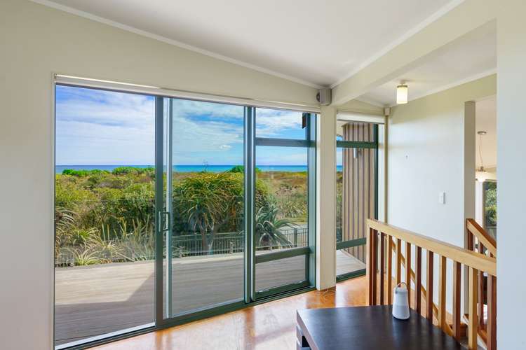 31 Kapiti Lane Otaki Beach_11