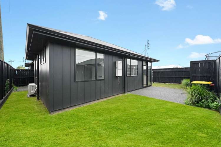 2/9 Kingsley Street 1148_9