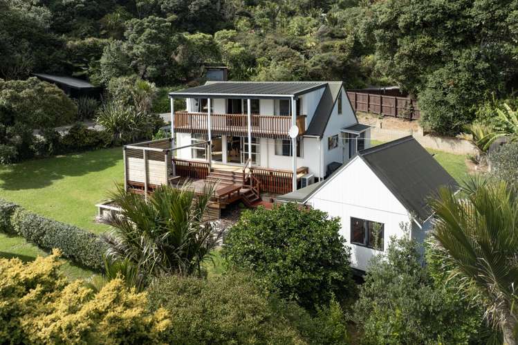 51 Seaview Road Piha_24