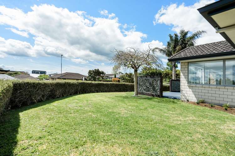 5 Ballintoy Park Drive Welcome Bay_18