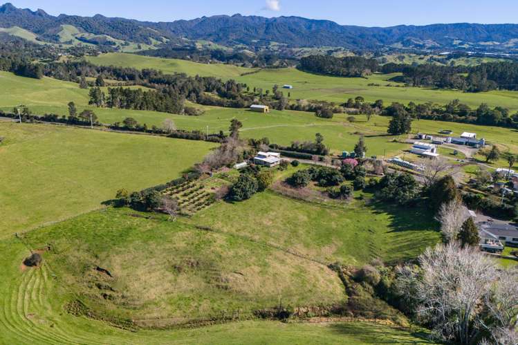 107 Thompsons Track Aongatete_19