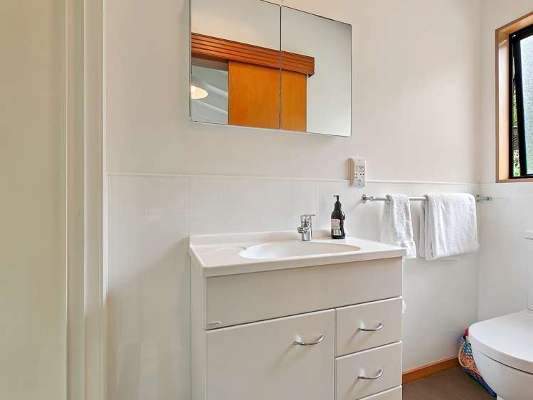 231 Tukere Drive Whangamata_19