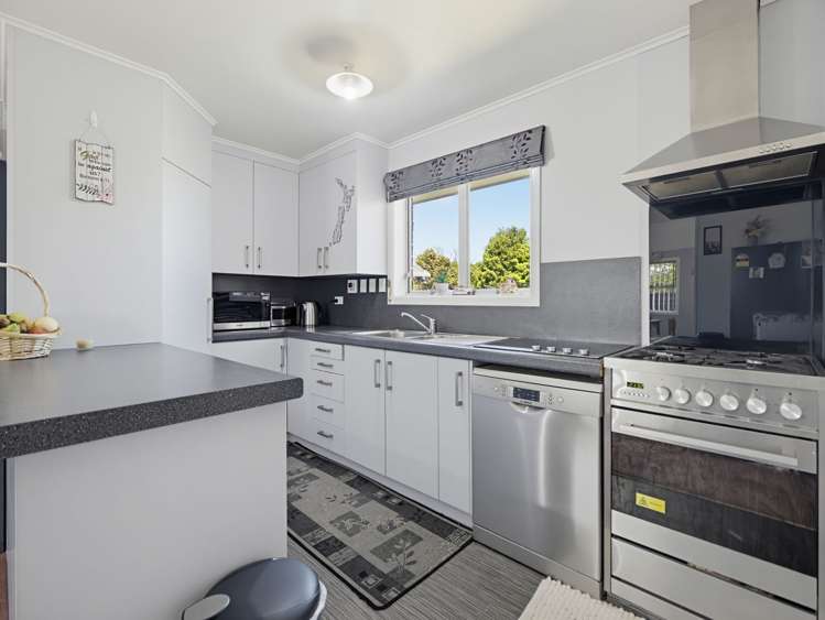 20 Pamela Place Deanwell_10