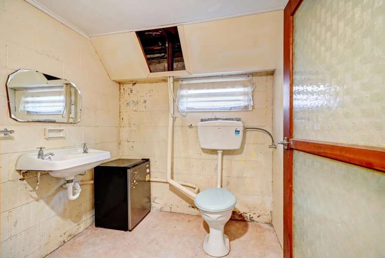 18 Millbrook road Henderson_20