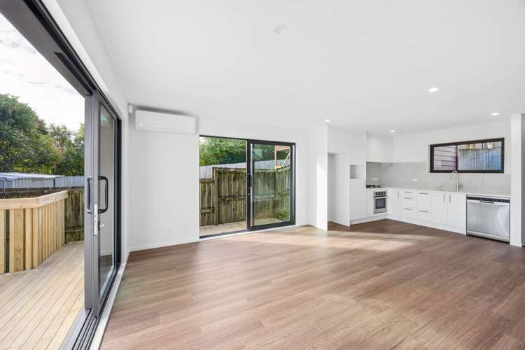 85A Rosier Road Glen Eden_3