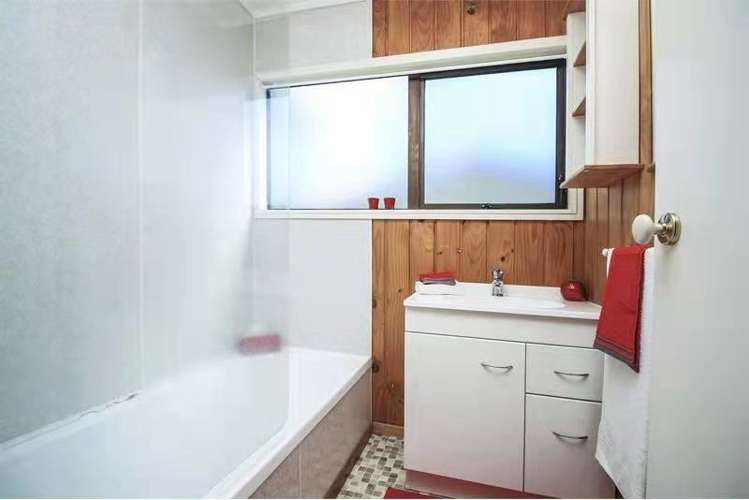 20a Yeovil Road Te Atatu Peninsula_10