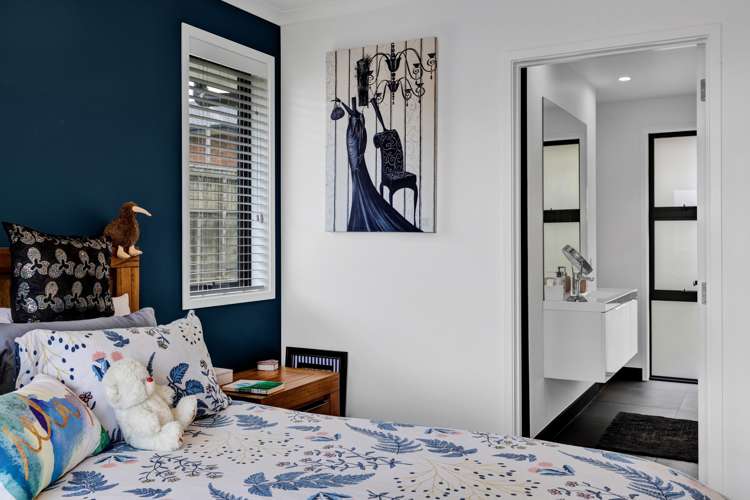 8a Jules Crescent Bell Block_19