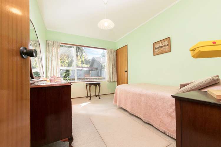 199 Godley Road Titirangi_8