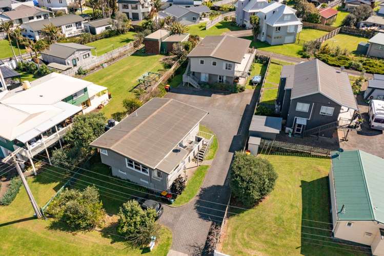 1A and 1B Bruce Street Whitianga_28