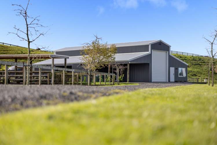 16 Betty May Drive Pyes Pa_15