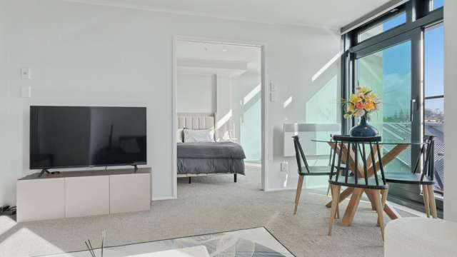  1E/30 Westward Ho Glen Eden_2