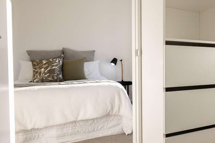 2/99 King Street Sydenham_21