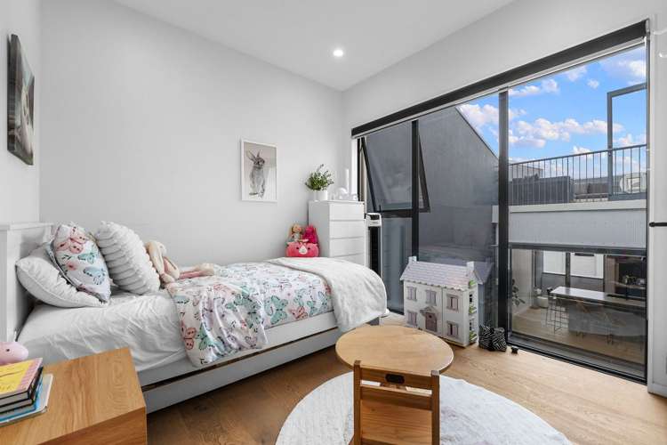 82 Fisher-Point Drive Auckland Central_10