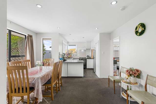 115 Carmen Road Hei Hei_4