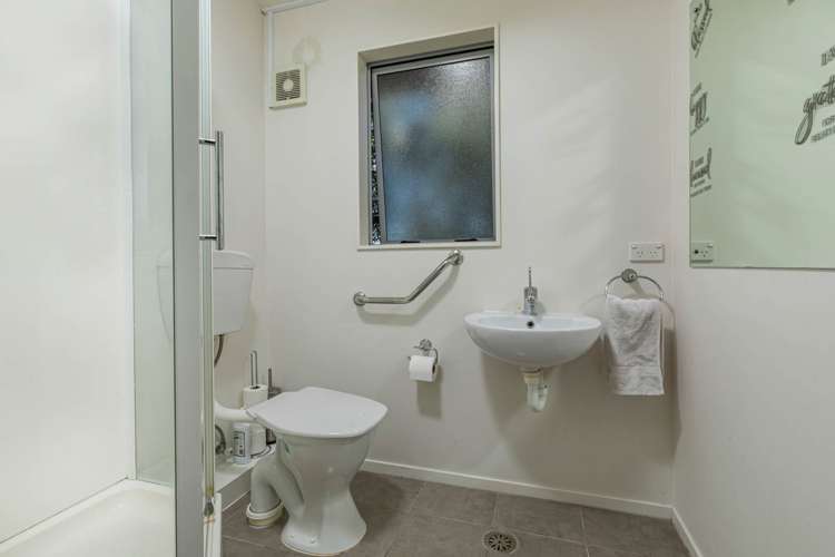 592L Whangaparaoa Road Stanmore Bay_13