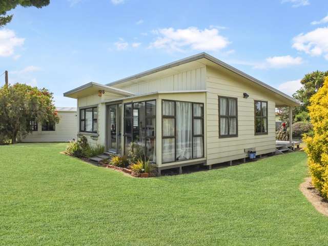 31 Shortt Street Foxton Beach_3