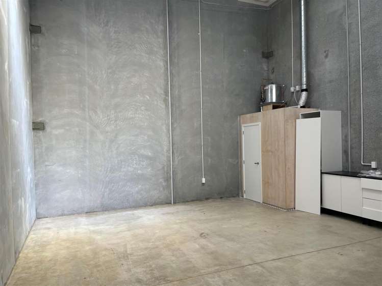 41/20 William Earp Place Tawa_2