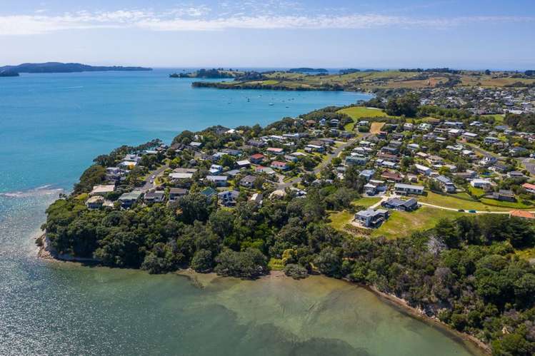 9 Wendy Hood Way Snells Beach_13