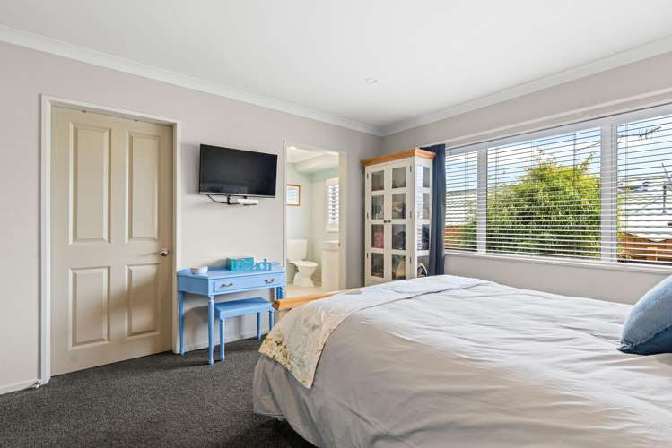 30 Millennium Hill Paraparaumu_15
