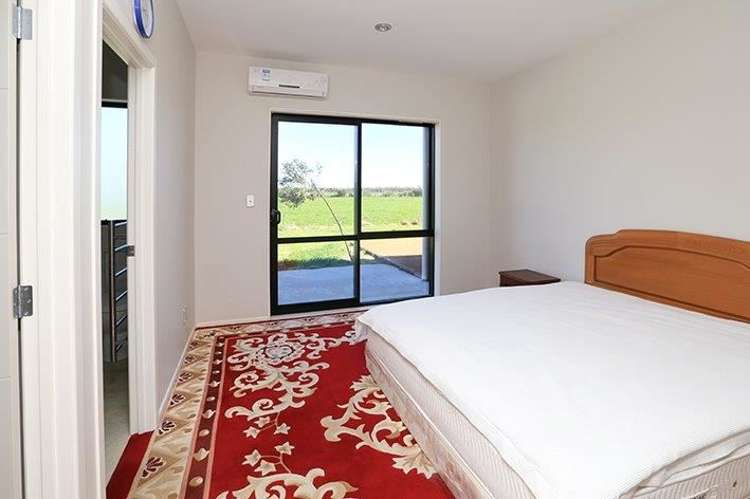 184b Holland Road Puketaha_17