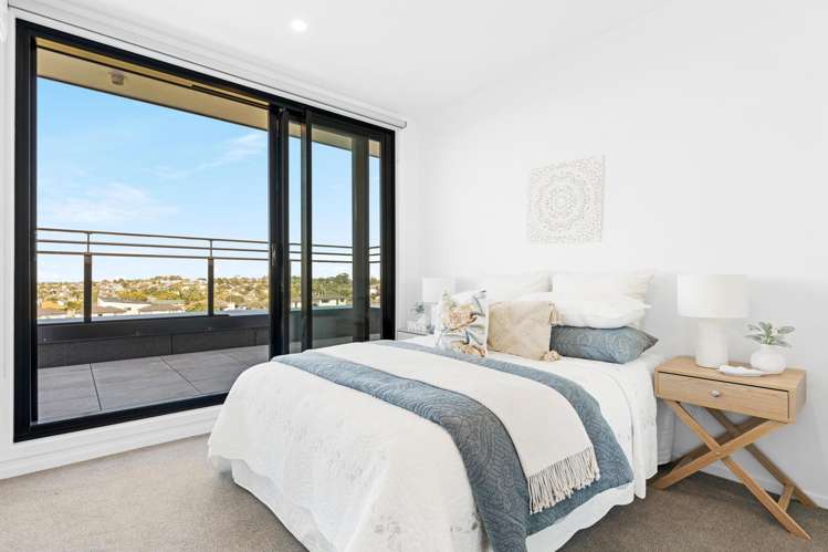 501/12 Barrack Road Mt Wellington_11