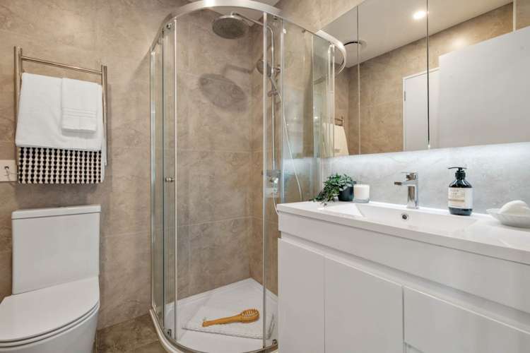 301/2A Truro Road Sandringham_11