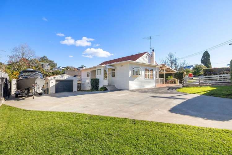 11 Luplau Crescent Cockle Bay_16