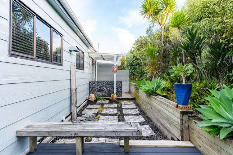 6 Shearwater Street One Tree Point_26