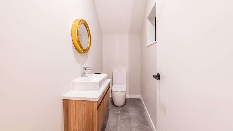 25 Meadows Drive Clevedon_23