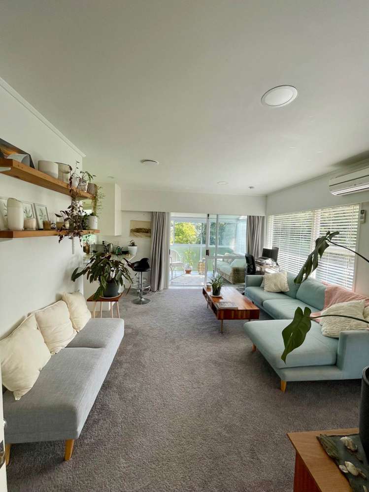 2/42 Girrahween Drive Totara Vale_10