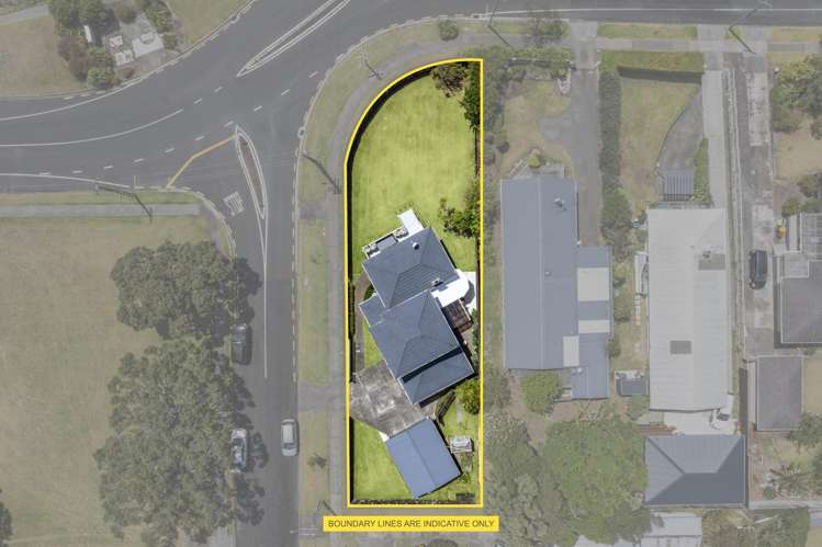 2 House Avenue Mangere Bridge_25