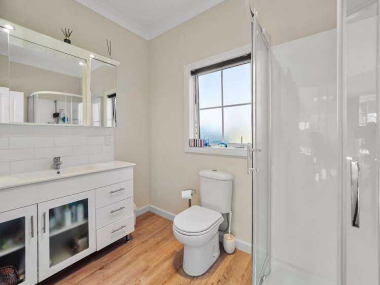 1 Farm Road Allenton_18