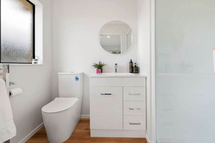 5 Ashkirk Place Wattle Downs_13