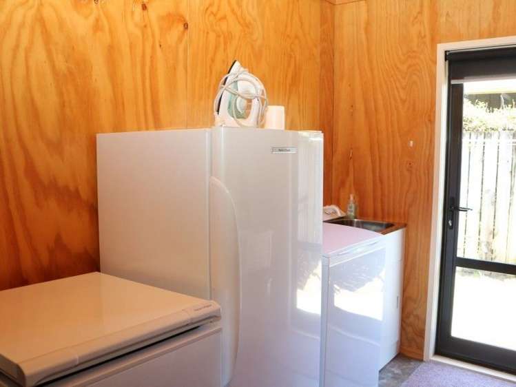 19 Hawk Hill Crescent Cooks Beach_15