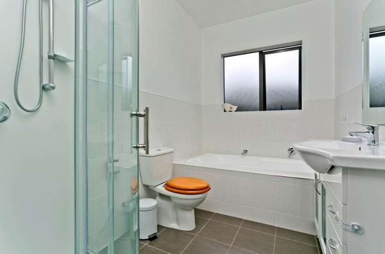 20 Thomas Hamer Place Greenhithe_6