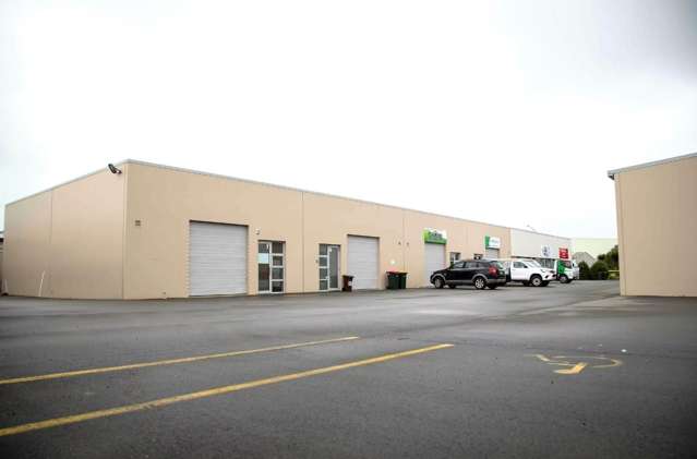 Modern 134sqm Industrial Unit