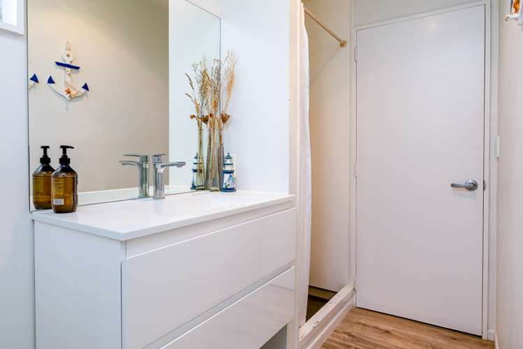 18 Pateke Place Bromley_13