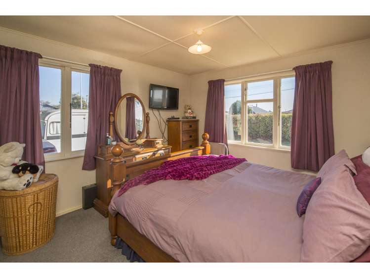 121 Springs Road Hornby_9