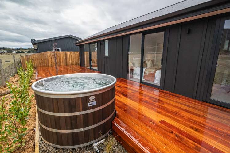 191 Burdon Loop Lake Hawea_1