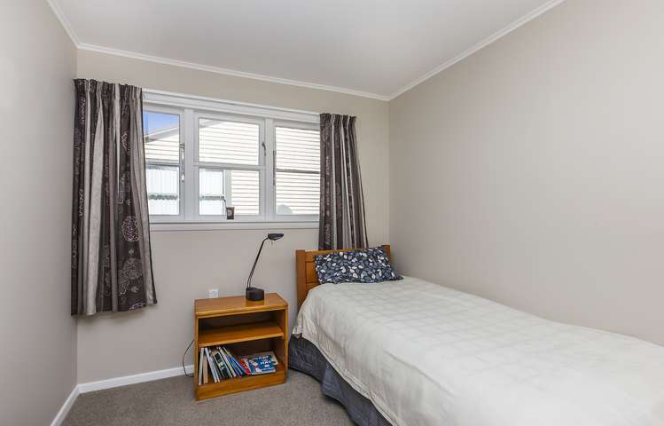 12 Sidlaw Street Strathmore Park_12